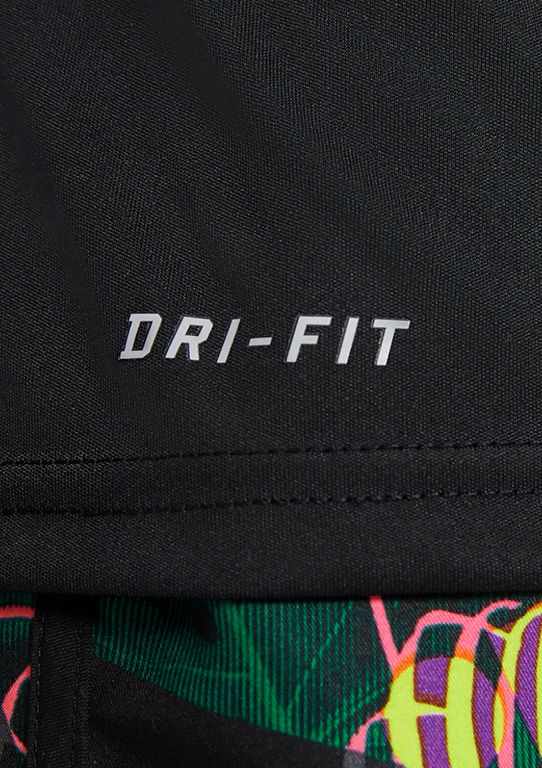 Nike-Essential-Sleeveless-Hydroguard-Swim-Shirt-Black-NESSA585-001-en-Atalanta-Fitwear-6